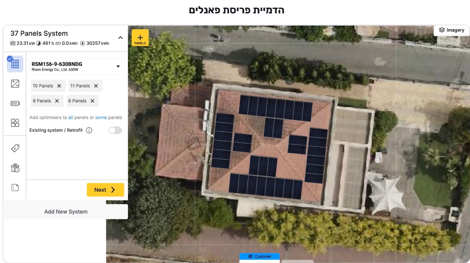 הדמיית פריסת פאנלים סולאריים על גג רעפים אדומים של וילה פרטית